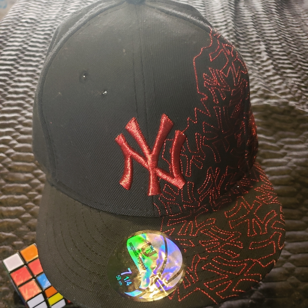 NY fitted cap